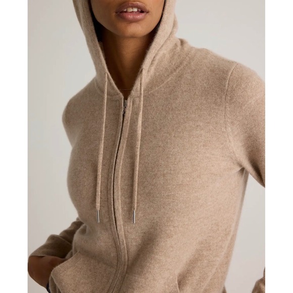 NWT Quince Womens Mongolian Cashmere Full Zip Hoodie M Oatmeal Sweater - Picture 2 of 9